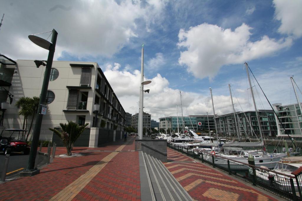 Latitude 37 Aparthotel Auckland Exterior photo
