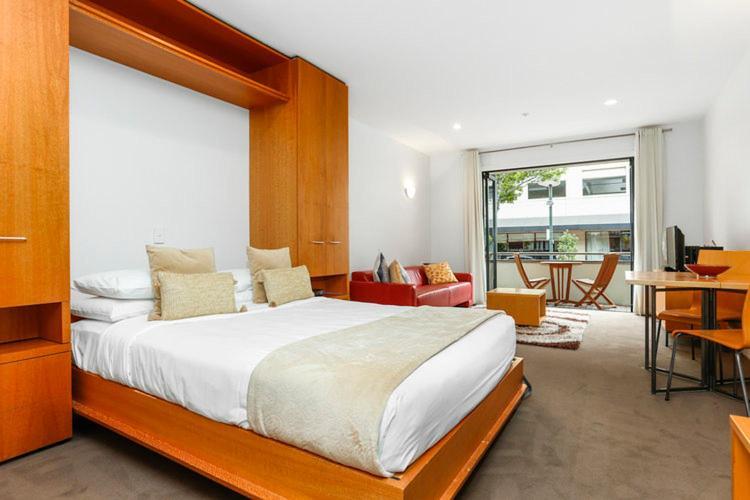 Latitude 37 Aparthotel Auckland Exterior photo